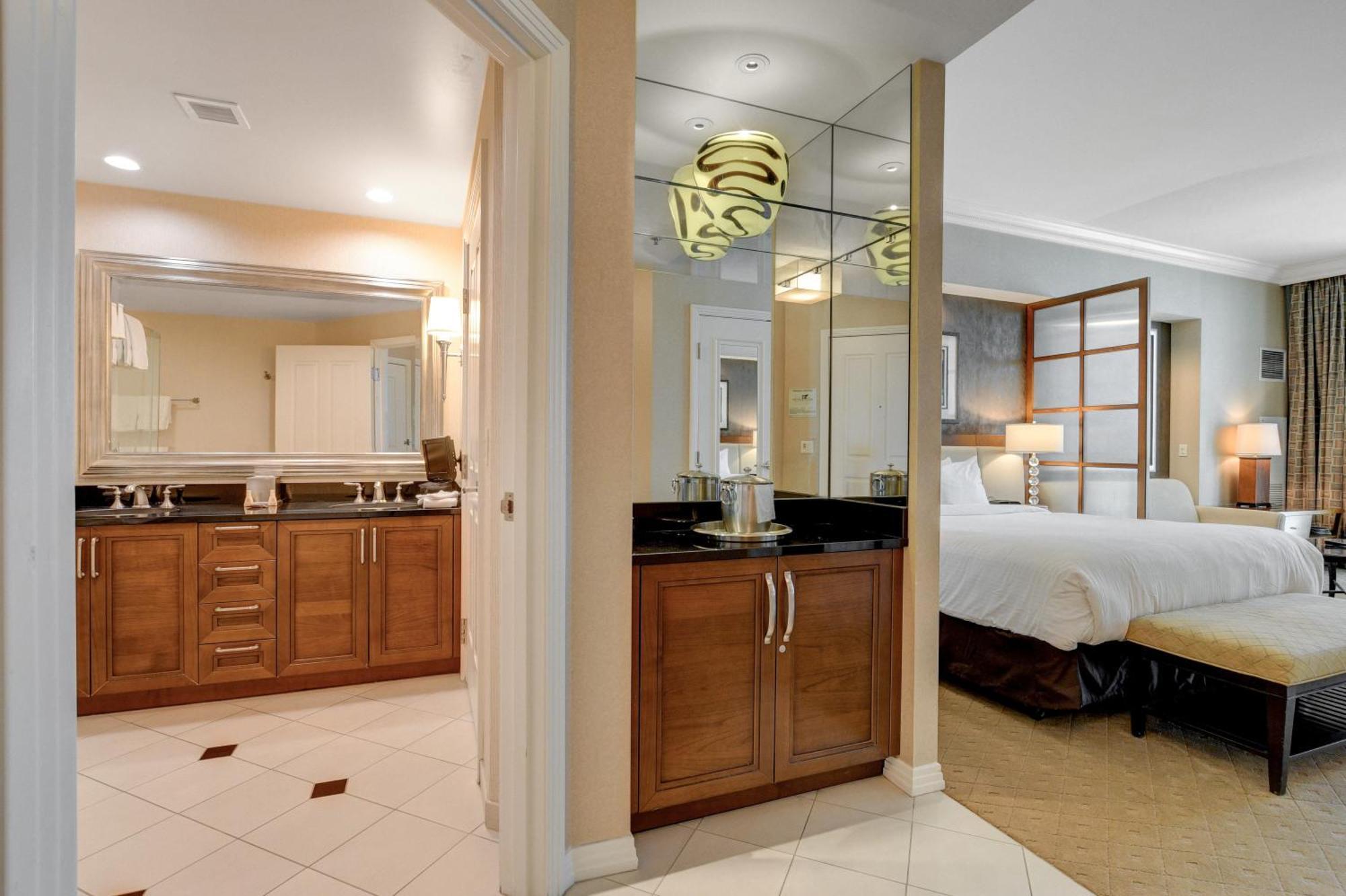 The Fantasy Suite Mgm Signature Pool View Las Vegas Exterior photo